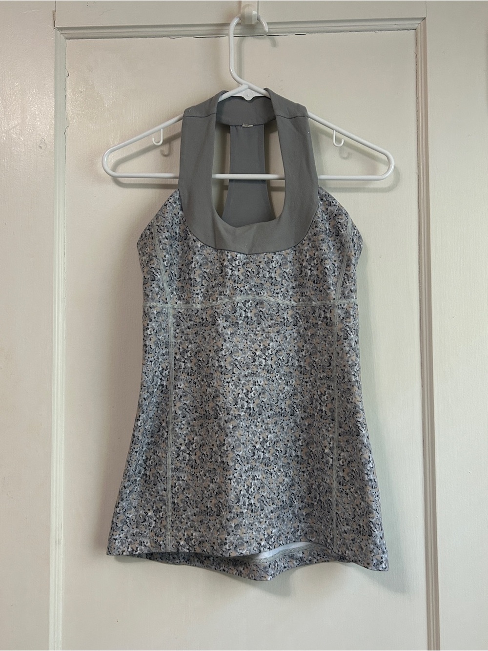 Women’s Lululemon Sleeveless Grey Halter Top - Size Small